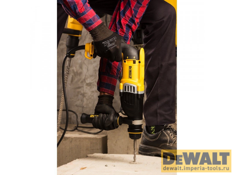 Перфоратор DeWALT D25143K, SDS-plus, 900 Вт Перфоратор DeWALT D25143K, SDS-plus, 900 Вт